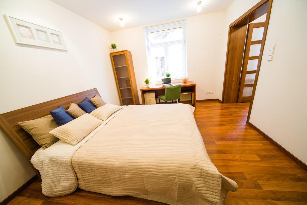 Wawel Cracow Old City Apartments - Friendhouse Apartments Krakkó Kültér fotó